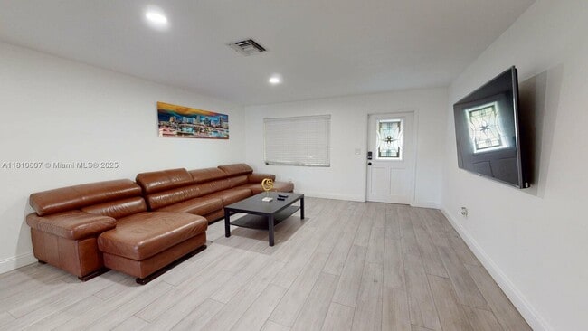 Building Photo - 7650 Northwest 33rd Street