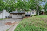 Building Photo - 108 Duquesne Dr