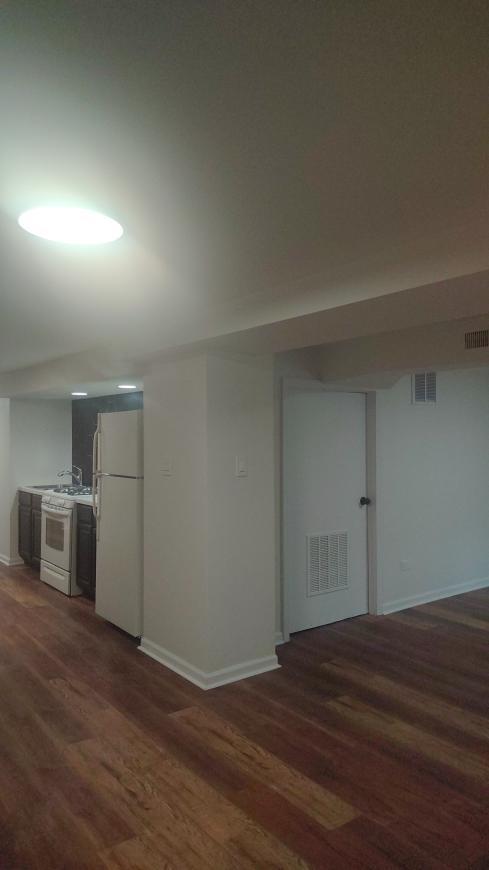 Building Photo - 1 bedroom in Chicago IL 60637