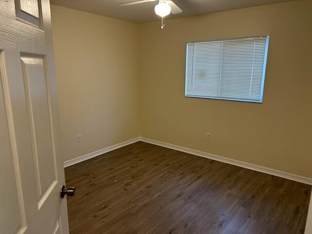 Building Photo - 2217 Leda Ave S