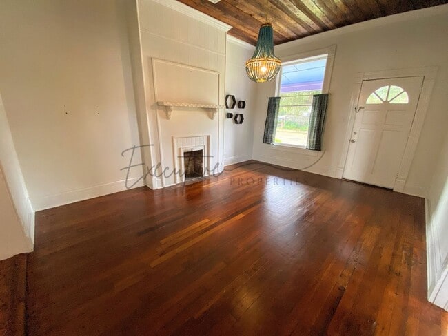 Building Photo - Charpentier District 2-Bed Duplex with Wi-...