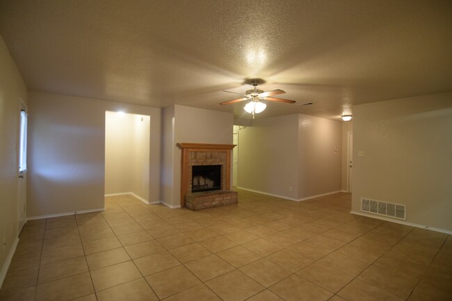 Building Photo - 3509 John Haedge Dr
