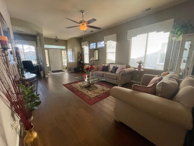 Building Photo - 92 Liberty Ln