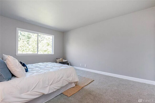Bedroom 1 - 9800 Roosevelt Way NE