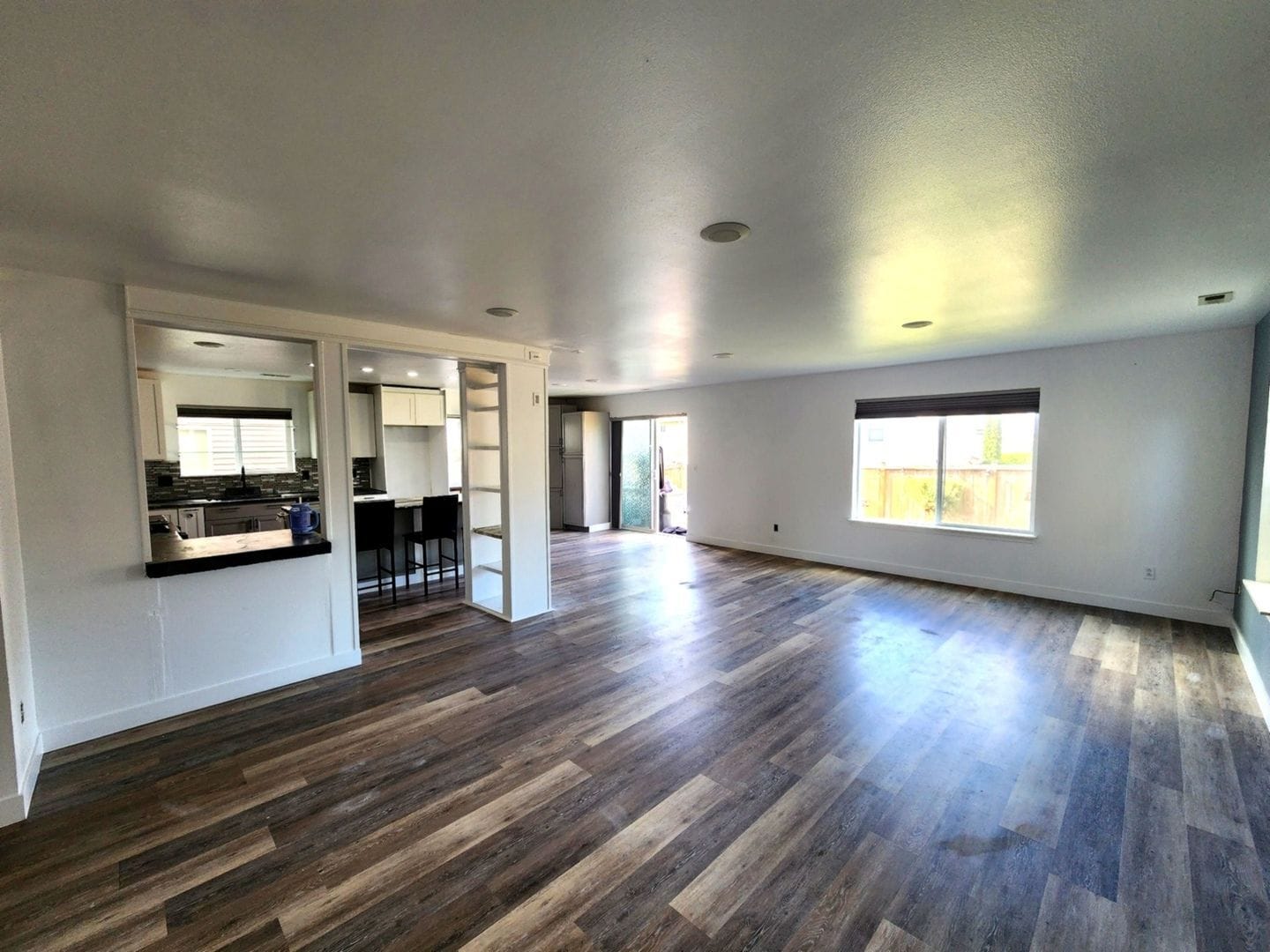 Building Photo - 2189 SW Grebe Way