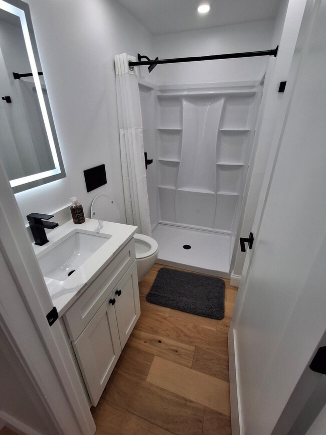 Building Photo - 919 Atwells Ave