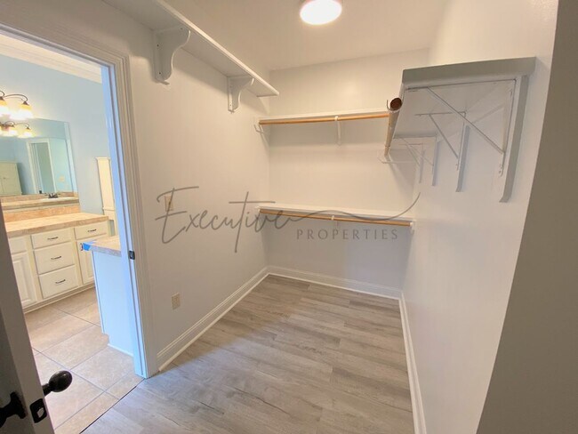 Building Photo - Family Home in Lafitte Landing – Fenced Ya...