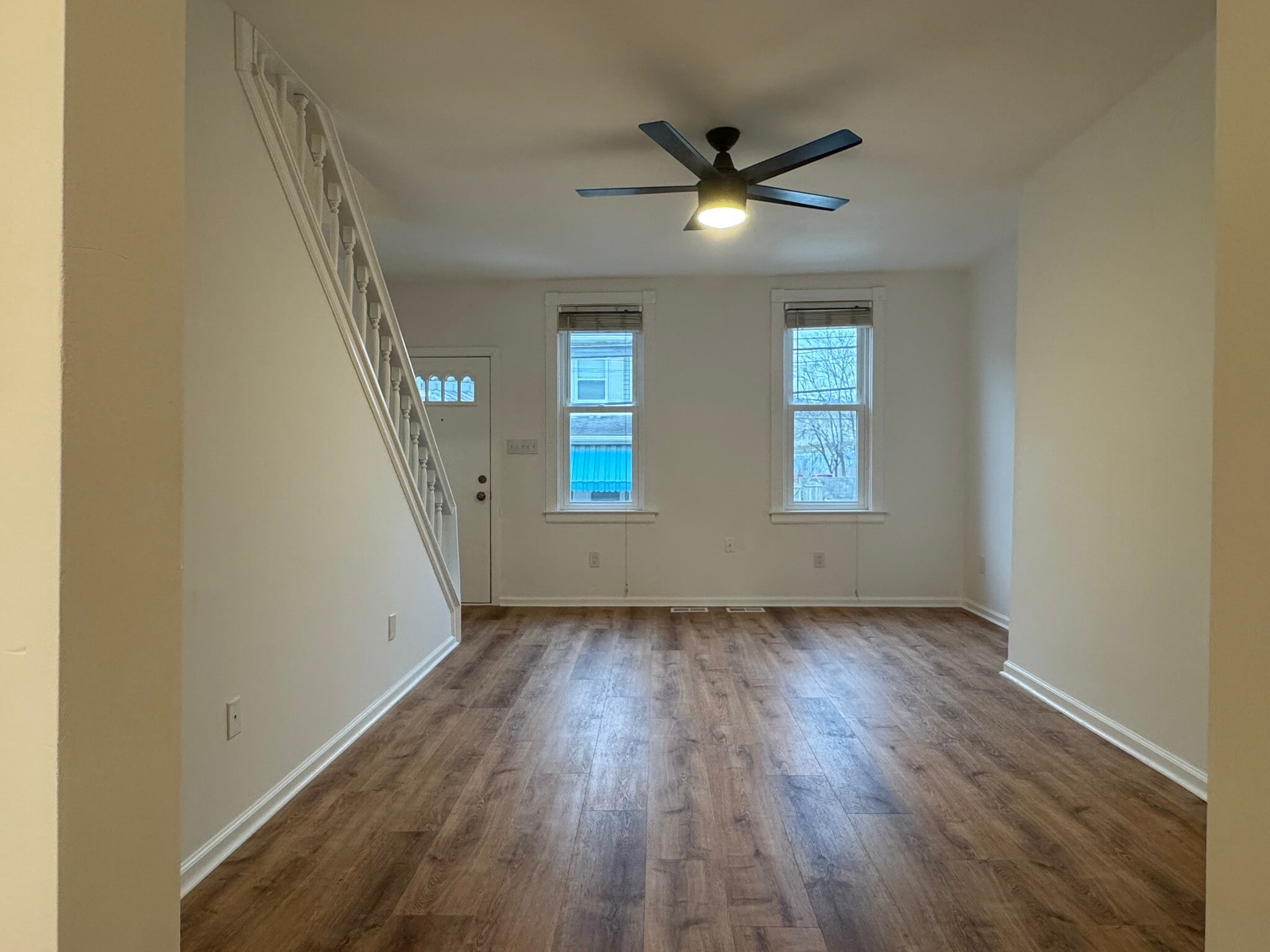 Building Photo - 16 Sycamore St