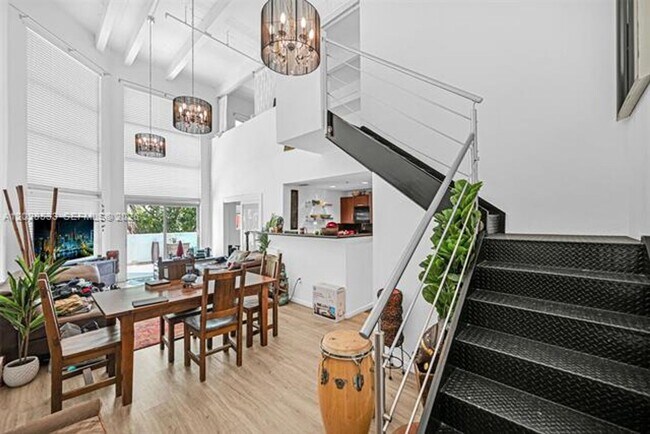 Building Photo - 7728 Collins Ave
