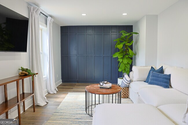 Building Photo - 2184 Skye Isles Pass SE