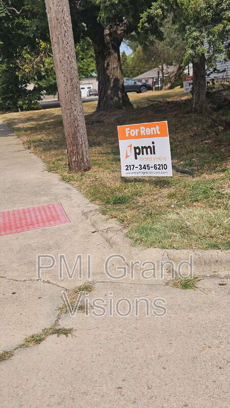 Building Photo - 1305 18th St