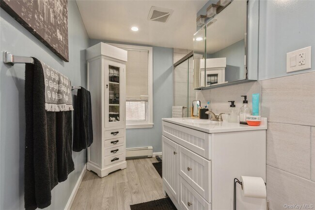 Building Photo - 51 Spring St