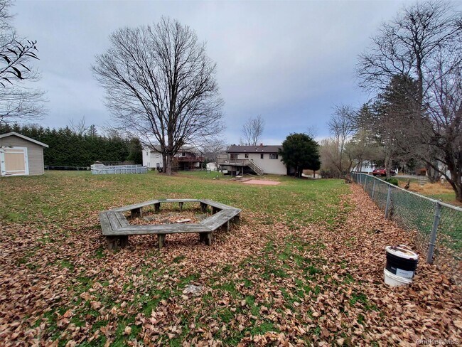 Building Photo - 8 O Sullivan Ln