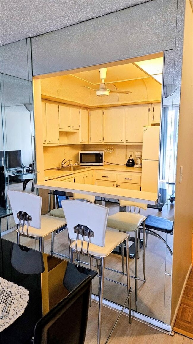 Building Photo - 16851 NE 23rd Ave