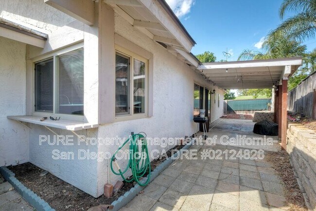 Building Photo - 2253 Raintree Pl