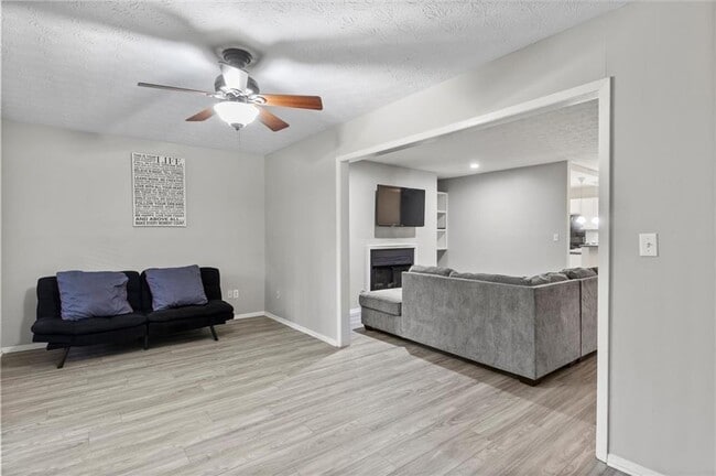 Building Photo - 401 Wynnes Ridge Cir SE