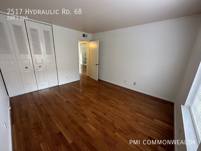 Building Photo - 2517 Hydraulic Rd