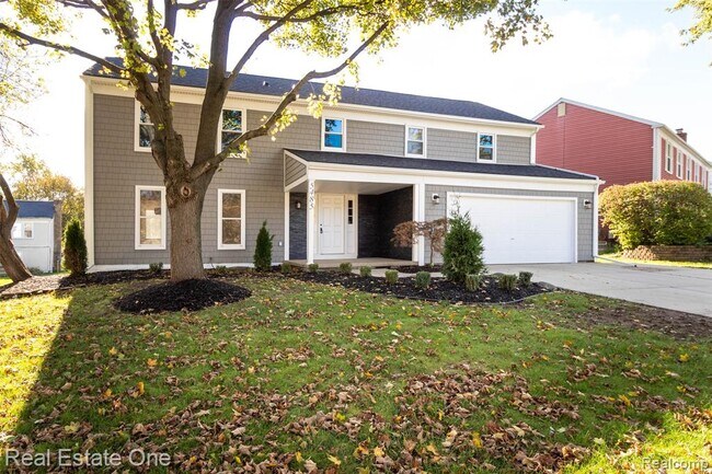 Building Photo - 5485 Hammersmith Dr