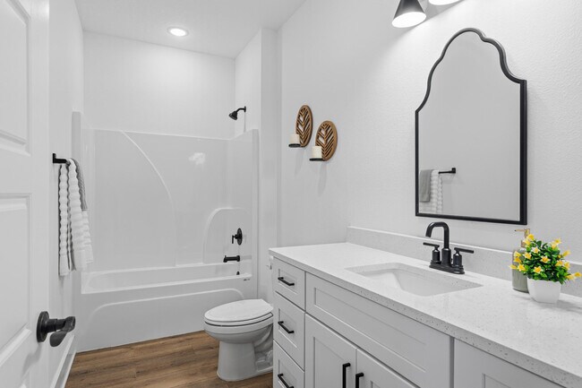 Building Photo - 35 Highland Dr NW