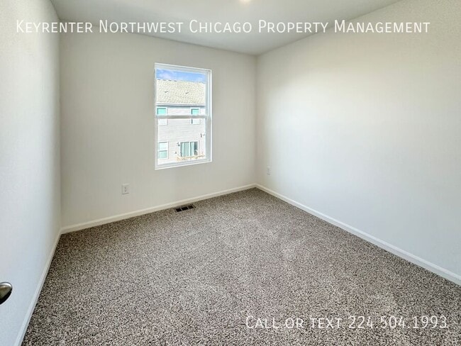 Building Photo - 2241 Sassafras Wy