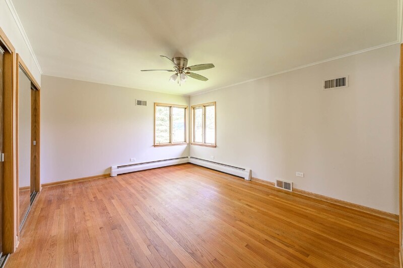 Building Photo - 2144 Parkside Dr