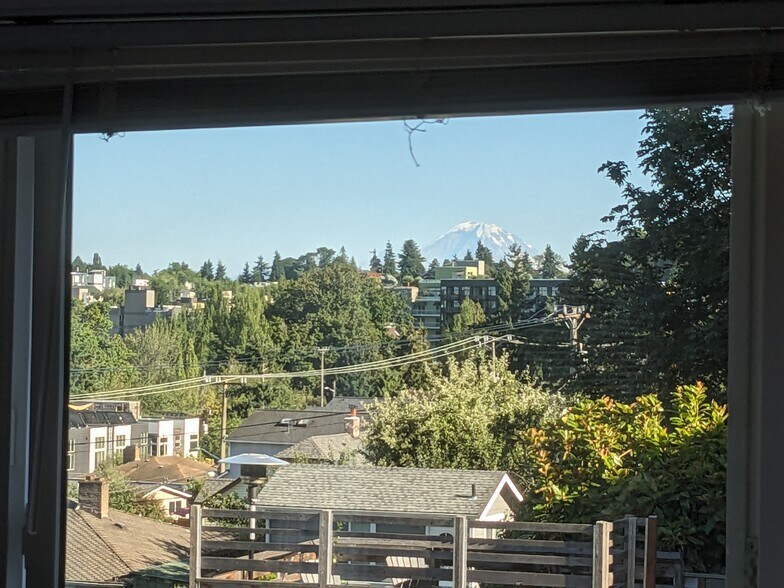 Primary Photo - 4406 34th Ave S