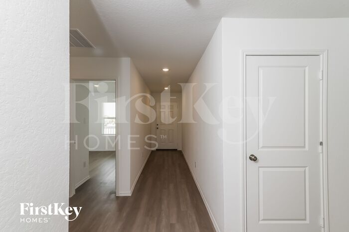 Building Photo - 14807 Greenfield Ml
