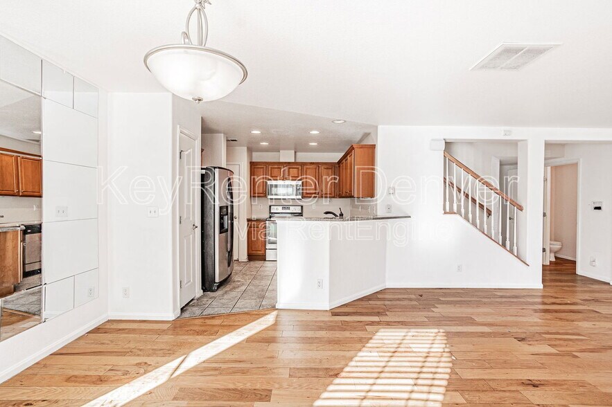 Building Photo - 1191 S Richfield St