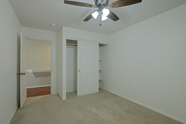 Building Photo - Beautiful Home on Green Belt in Palo Verde Meadows