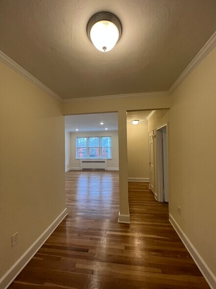 Building Photo - 75 Kilsyth Rd