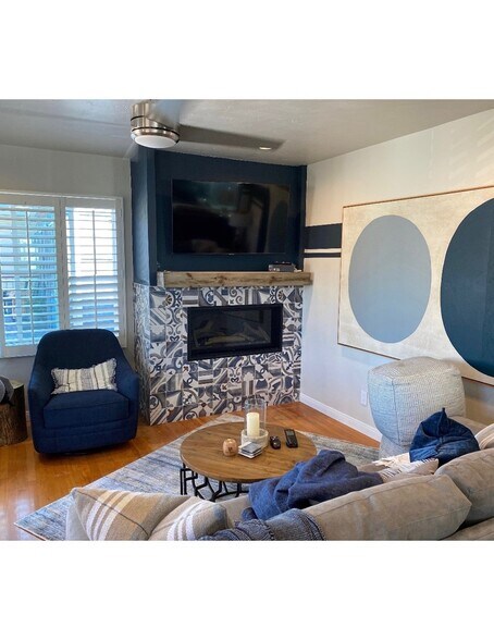 Building Photo - 827 San Luis Rey Pl