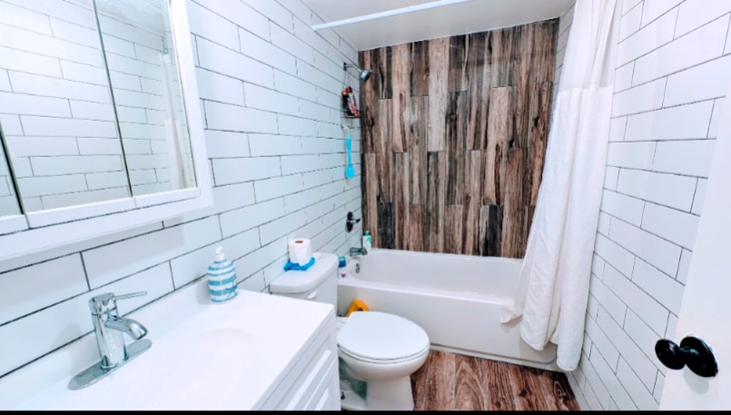 Building Photo - 35 Winfield Ave