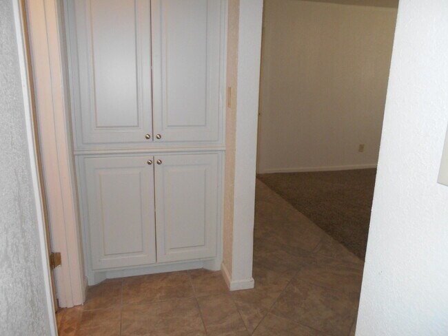 Building Photo - 3/2/2 close to Texas Tech!