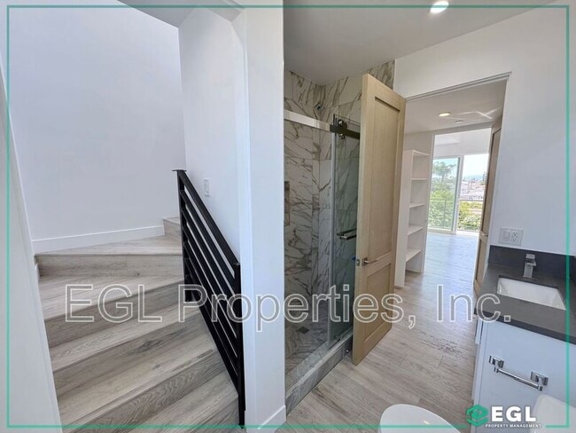 Building Photo - 15314 Grevillea Ave