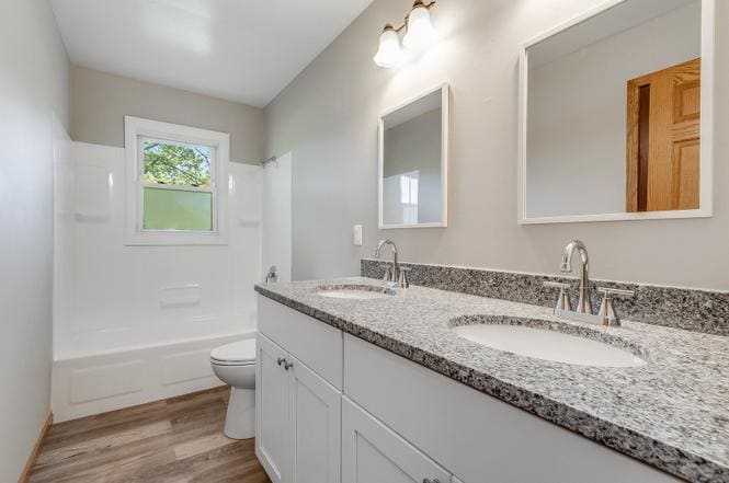 Building Photo - 2040 Blueberry Ln