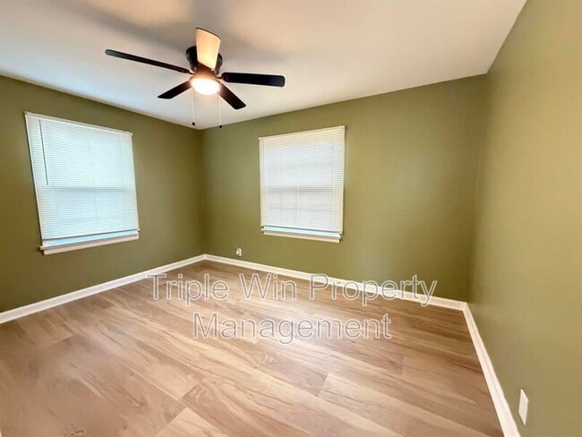 Building Photo - 8138 Blanchard Dr