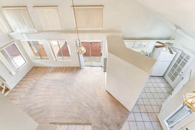 Building Photo - Charming Two-Story Home with Spacious Layout and Cozy Appeal!