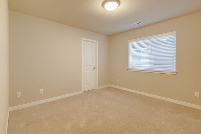 Building Photo - Beautiful Bothell Home Close to North Creek High!