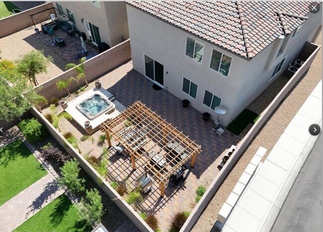 Building Photo - 4630 Summer Azure St