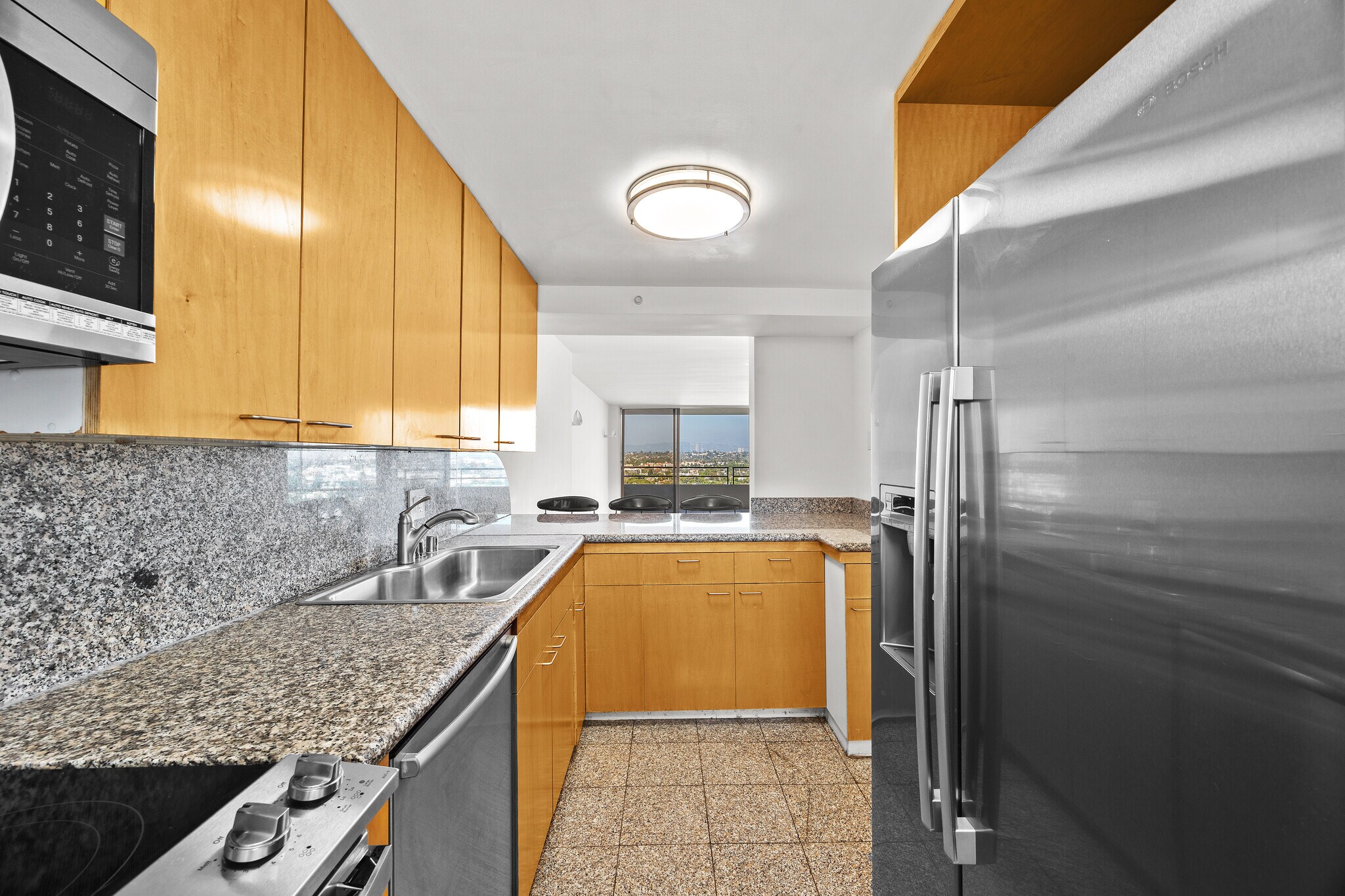 Building Photo - 4316 Marina City Dr