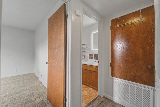 Building Photo - Beautiful 2-Bedroom Home on Corner Lot with RV Parking & Spacious Backyard