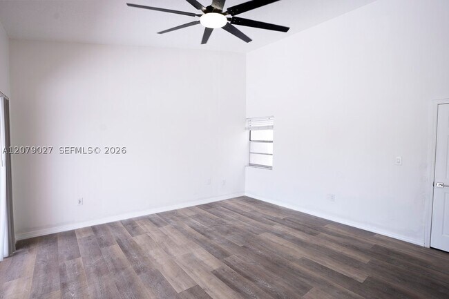 Building Photo - 14295 Kendale Lakes