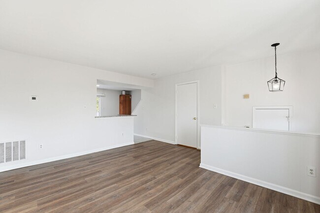 Building Photo - 3031 Antrim Cir