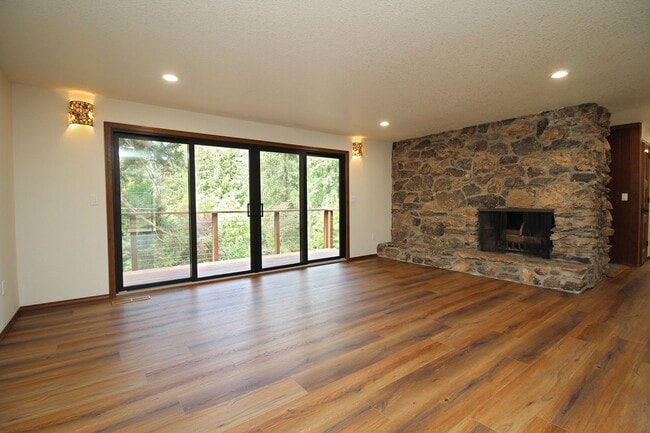 Building Photo - 2890 SW 89th Ave