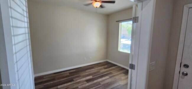 Building Photo - 10430 E Verbina Ln