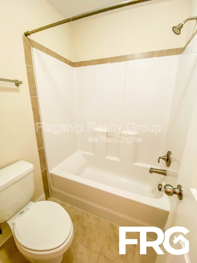 Building Photo - 112 Quail Hollow Dr