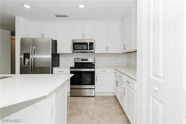 Building Photo - 6034 National Blvd