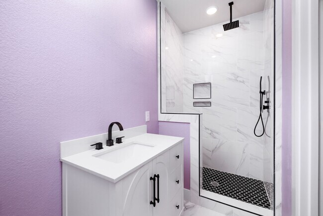 Building Photo - 4517 Emerson Ct