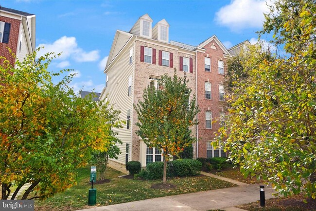 Building Photo - 2238 Margraf Cir