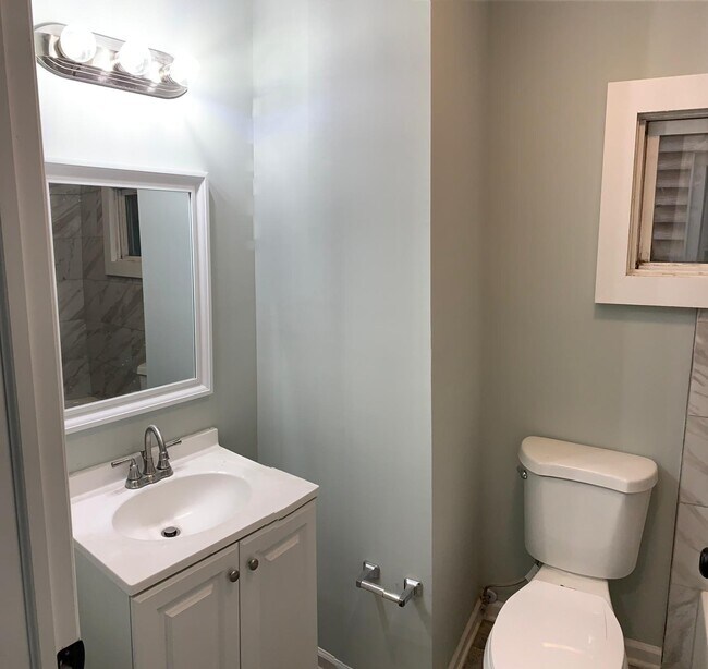 Building Photo - 224 Ripley Pl